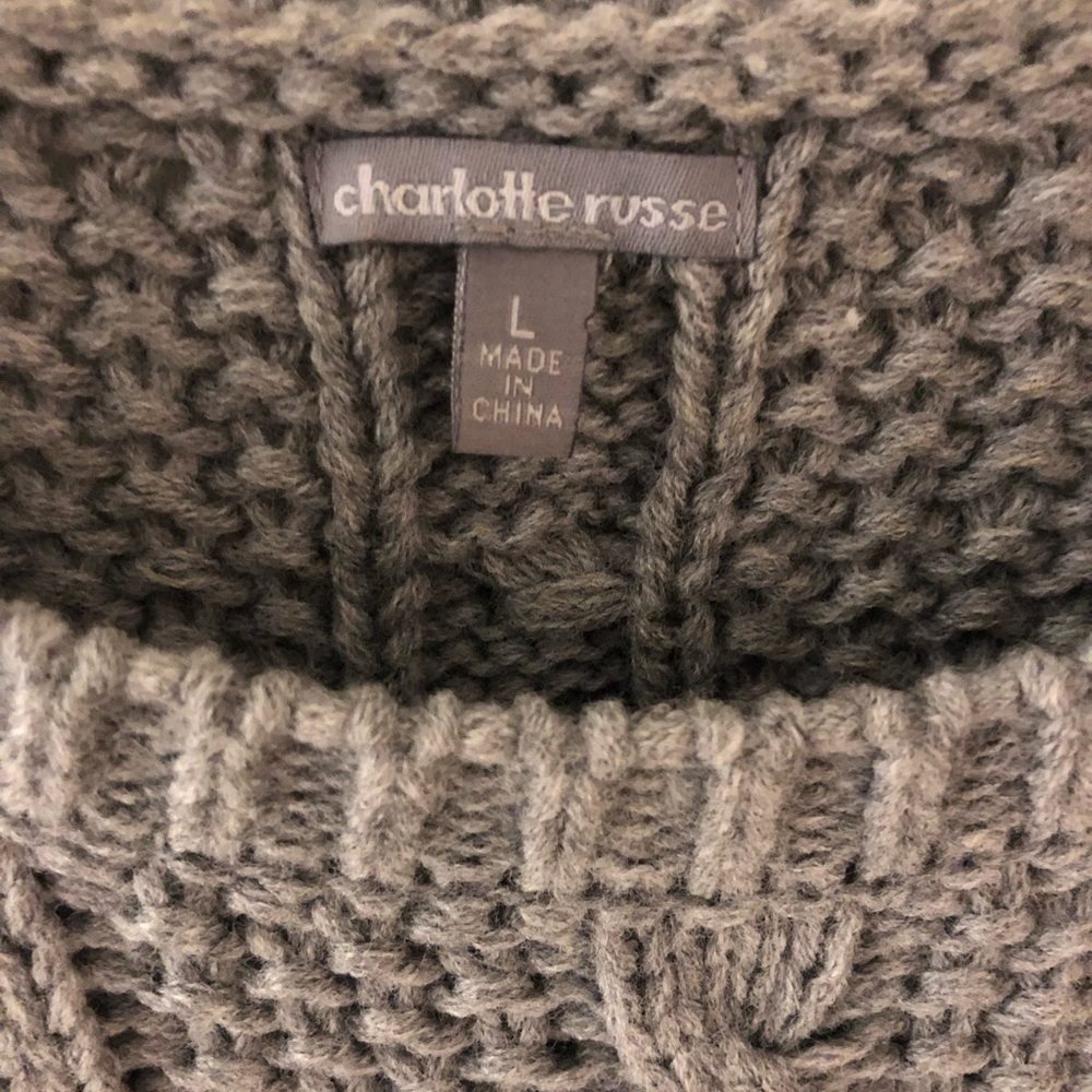 Distressed sweater - Picture 3 of 3